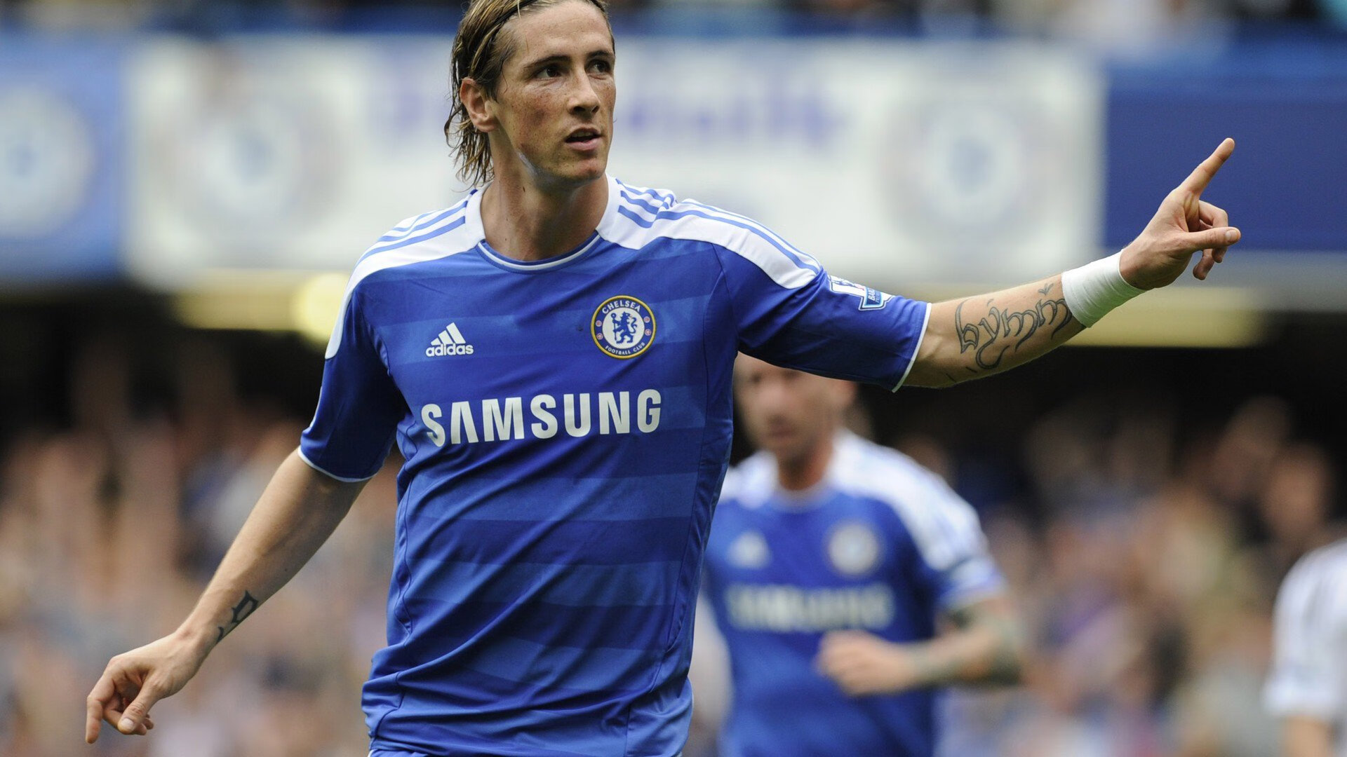 爱游戏娱乐网址-利兹联客场惨败布莱顿，英超保级形势严峻，利兹联升入英超